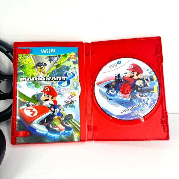 Nintendo Wii U Mario Kart 8 Game Complete Case & Disc w/ 2 Racing Wheels - Picture 3 of 7